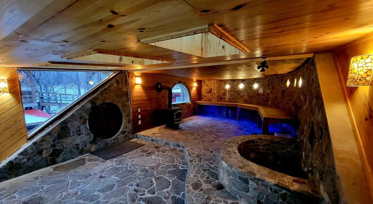 Cascina Rococo At White Lotus Eco Retreat Apartment