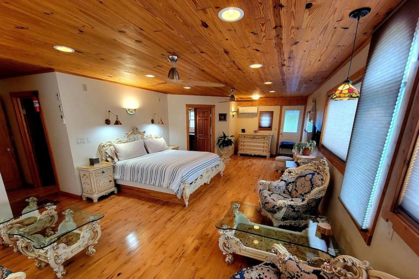 Cascina Rococo At White Lotus Eco Retreat Apartment